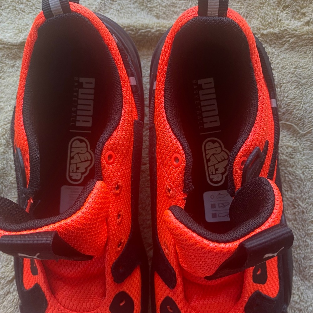 Puma Basketball Shoes Orange‎ Black US 6.5 Youth Kids Sneakers 16